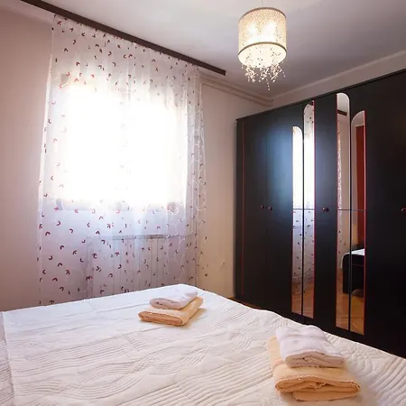 Apartment Apartman Adria *